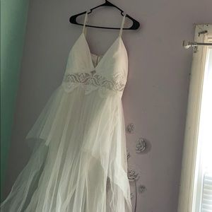 off white plus size fashion nova dress ✨